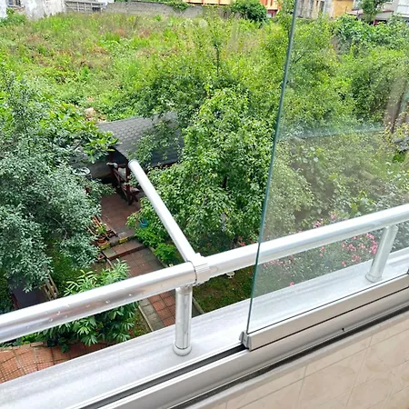 Hiddengarden Apartment *