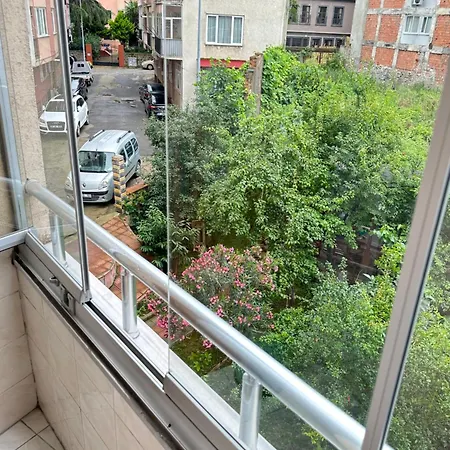 Hiddengarden Apartment *